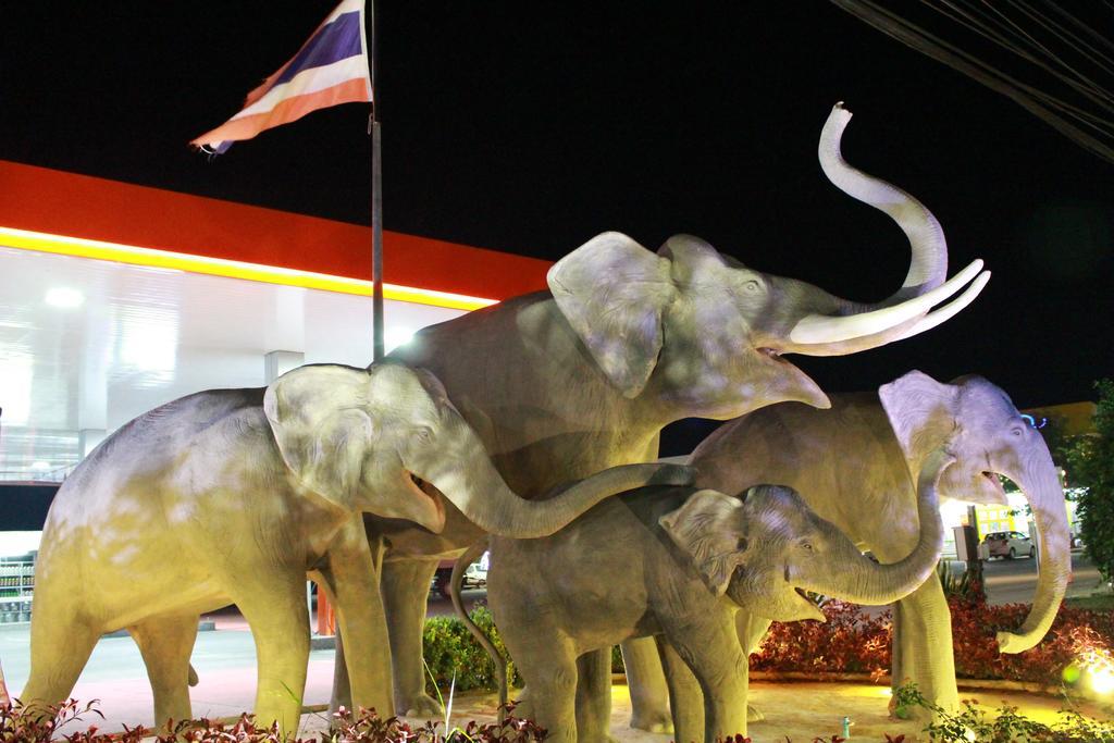The Lephant Hotel Surat Thani Exteriér fotografie
