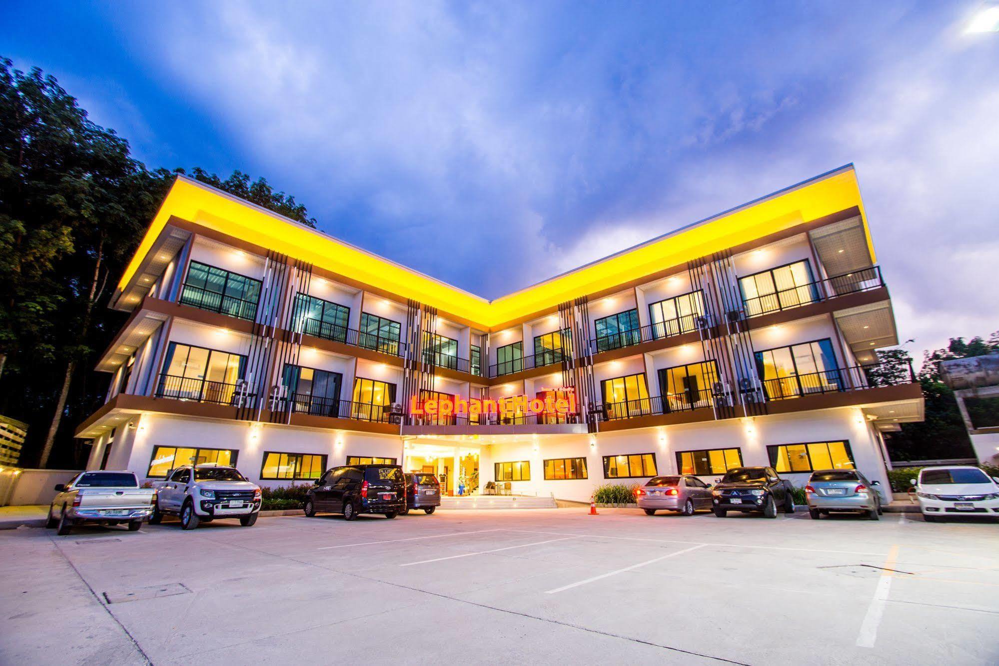 The Lephant Hotel Surat Thani Exteriér fotografie